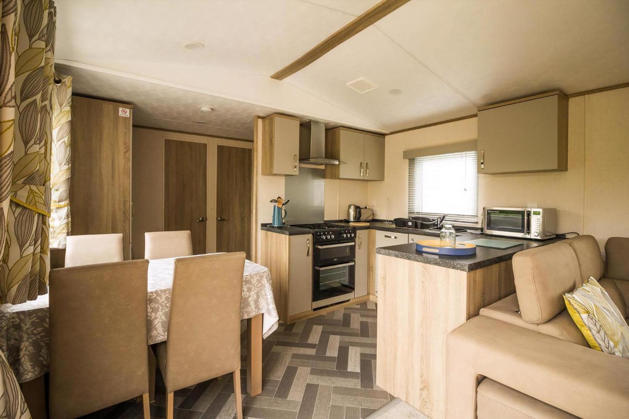 Beautiful 8 Berth Caravan At Heacham Beach In Norfolk Ref 21056C Экстерьер фото
